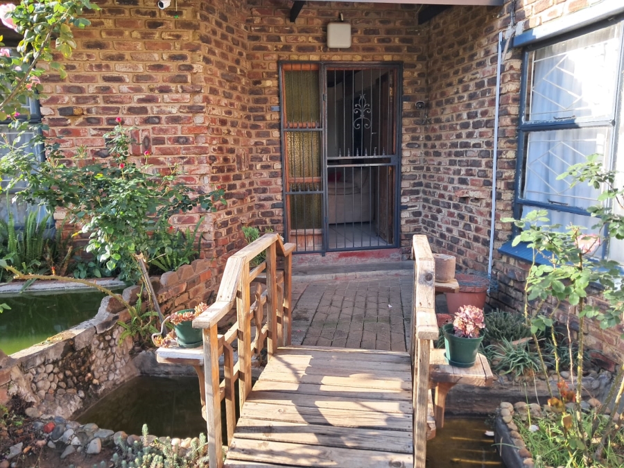 4 Bedroom Property for Sale in Riebeeckstad Free State